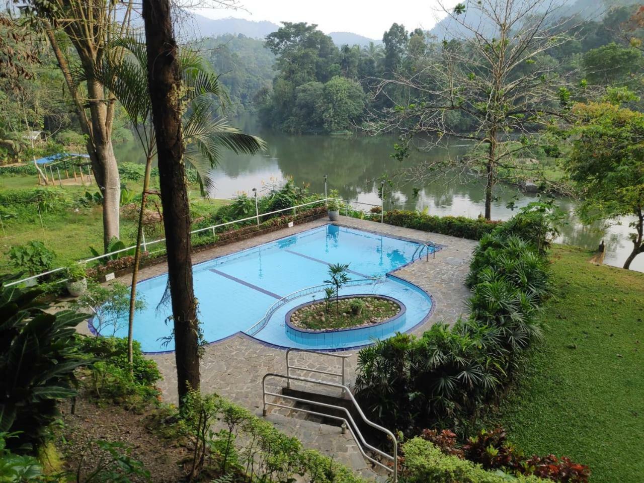Plantation Hotel Helarambe Buitenkant foto